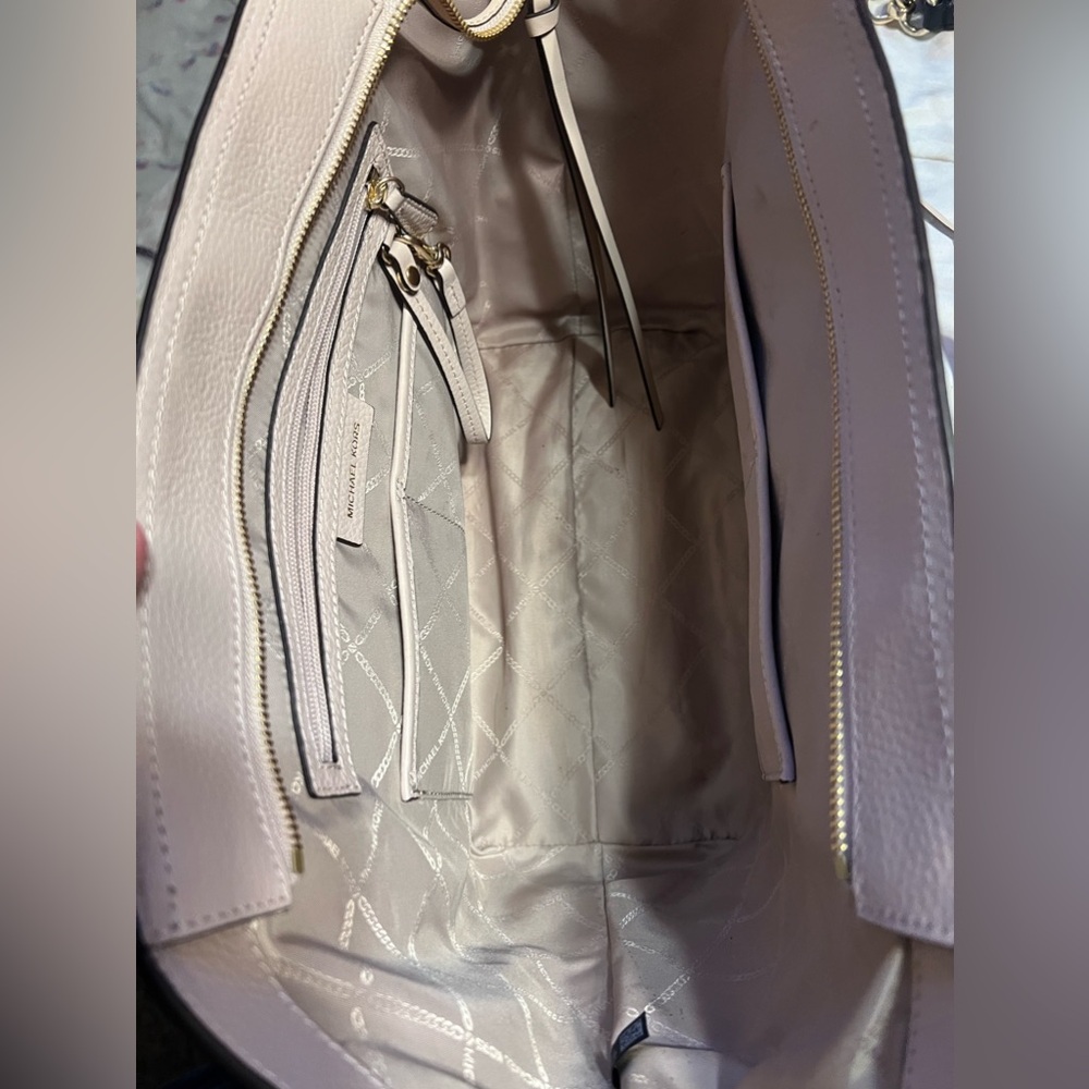 Michael Kors - Picture 5 of 5
